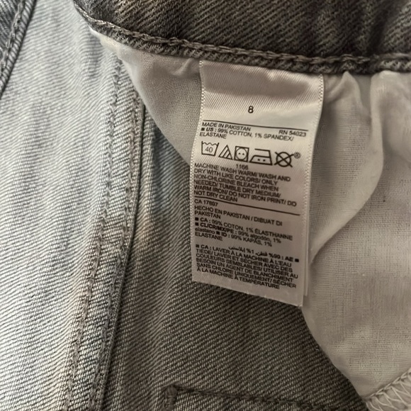 Old navy o.g. High rise shorts - Picture 3 of 3